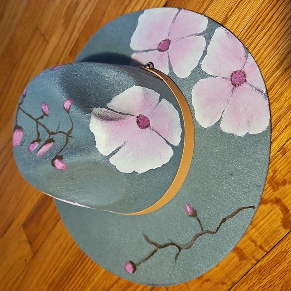 Hand painted Felt Hat - Picture 2 of 3